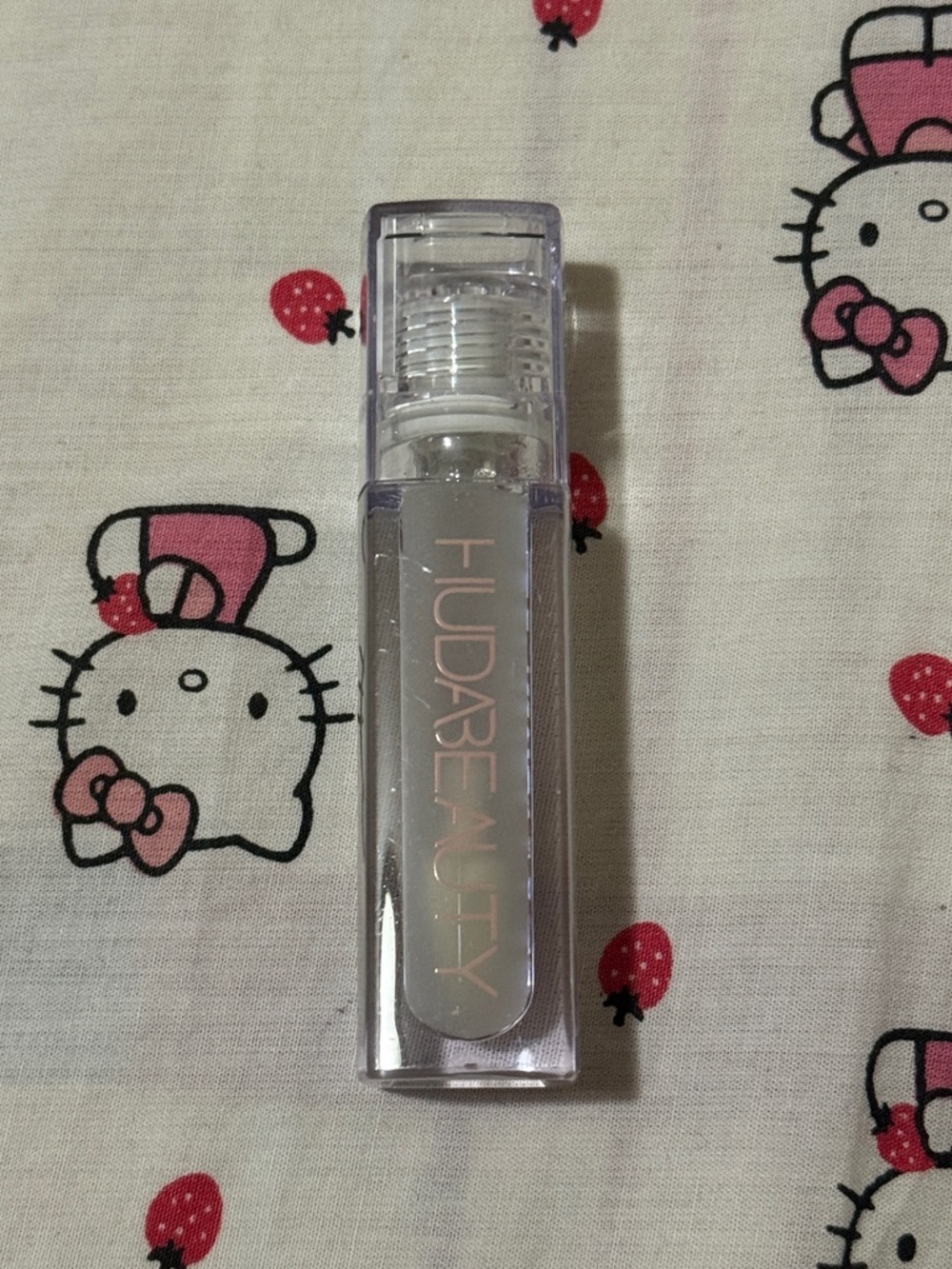 Huda Beauty Faux Filler Shiny Non-Sticky Lip Gloss - Glassy